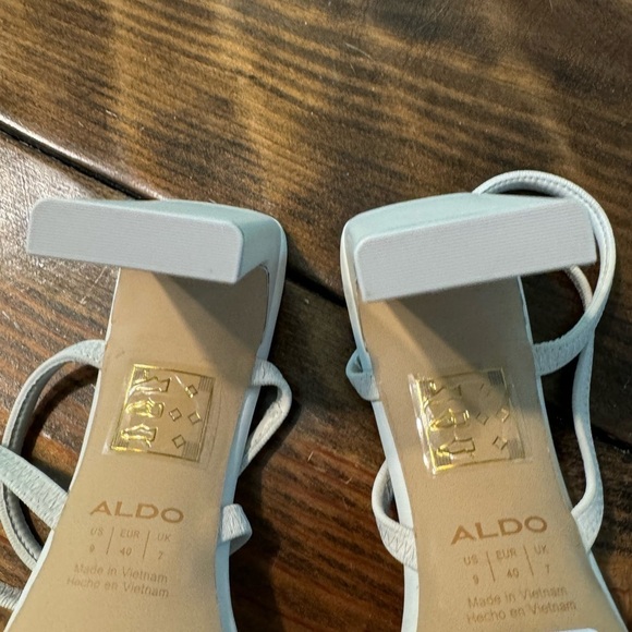 NWT Aldo off White Nude Strappy Square Toe Okurra Sandal Blick Heels Size 9 - Picture 9 of 10